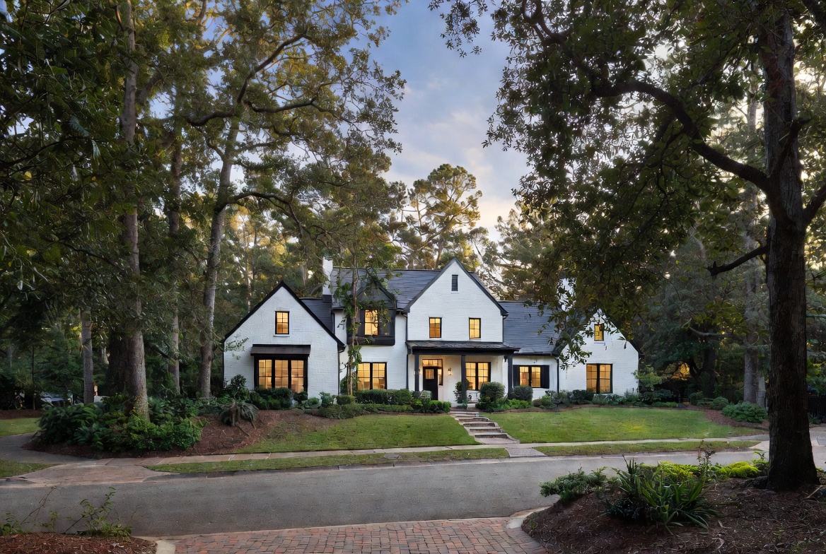 Luxury home in Alpharetta neighborhood guide